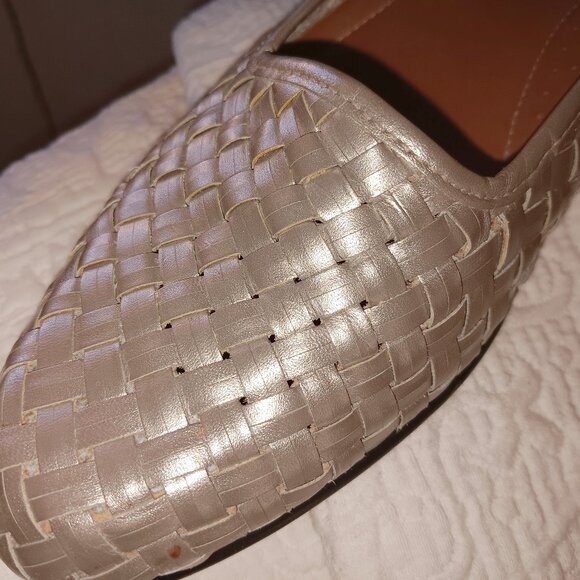 Gilded Bronze-tone Comfort - Beautiful Naturalizer Leather (upper) Flats - Picture 3 of 4